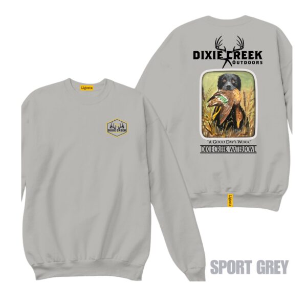Ligosta Dixie Creek, Wildlife Collection Sweatshirt, Unisex Sweatshirt Featuring Black Lab With Duck, Perfect For Hunting Enthusiasts 023 - Image 5