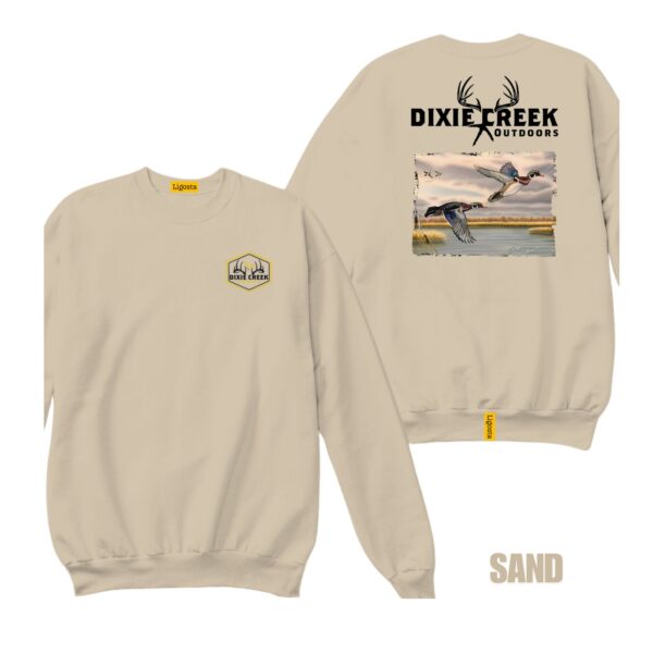Ligosta Dixie Creek, Wildlife Collection Sweatshirt, Unisex Sweatshirt Featuring Flying Wood Ducks, Perfect For Waterfowl Hunters 026 - Image 6