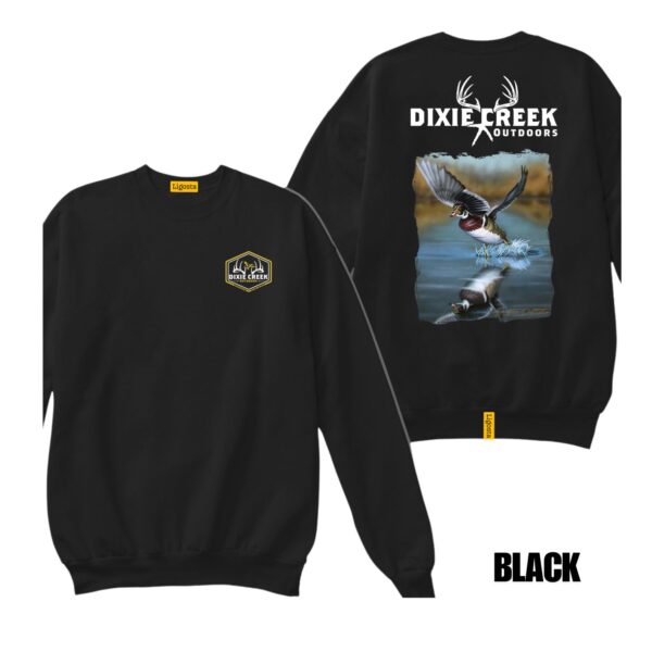 Ligosta Dixie Creek, Wildlife Collection Sweatshirt, Unisex Sweatshirt Featuring Flying Wood Duck Design, Waterfowl Enthusiasts